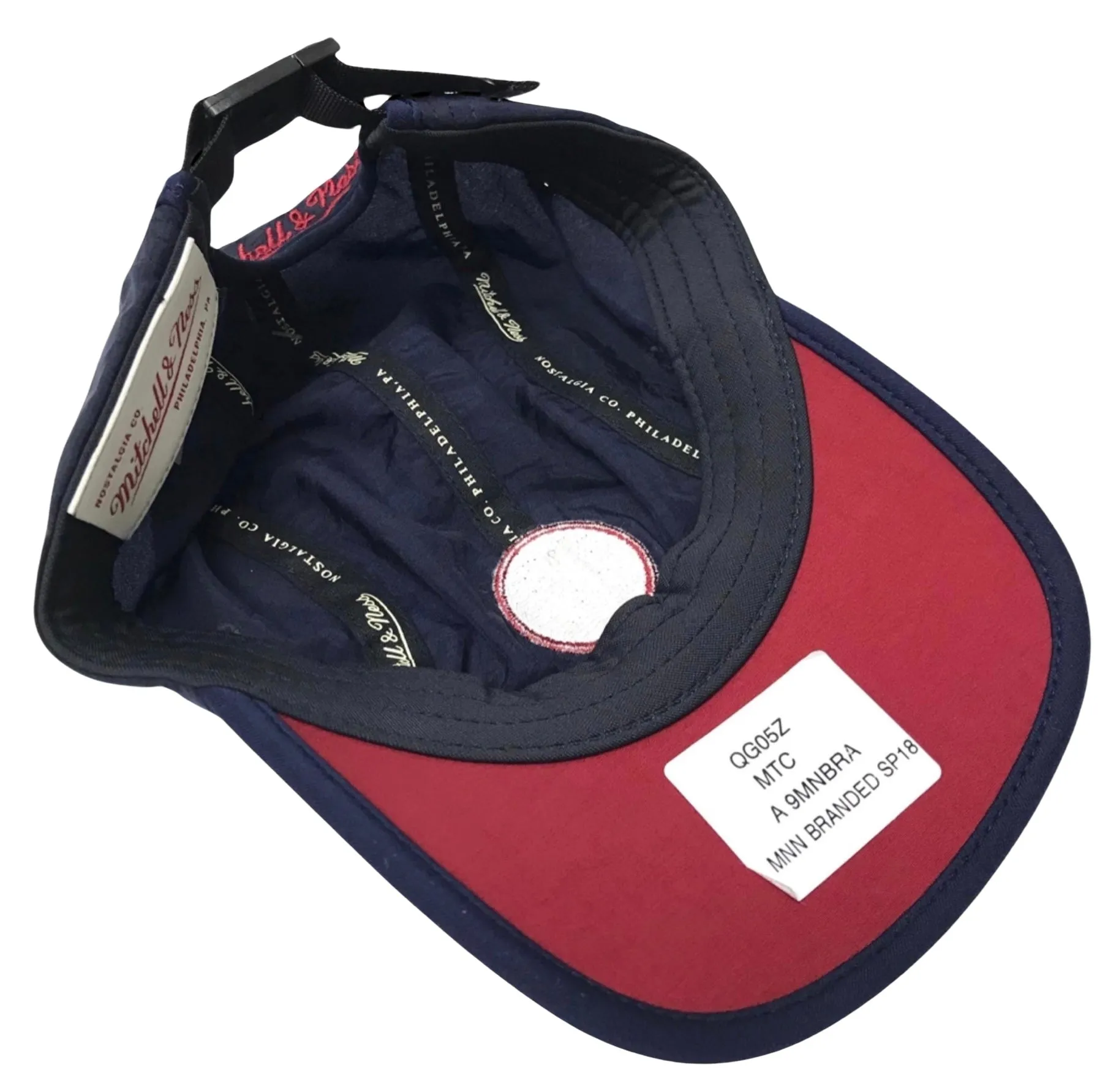*Mitchell & Ness* curved beak soft shell buckleback hats