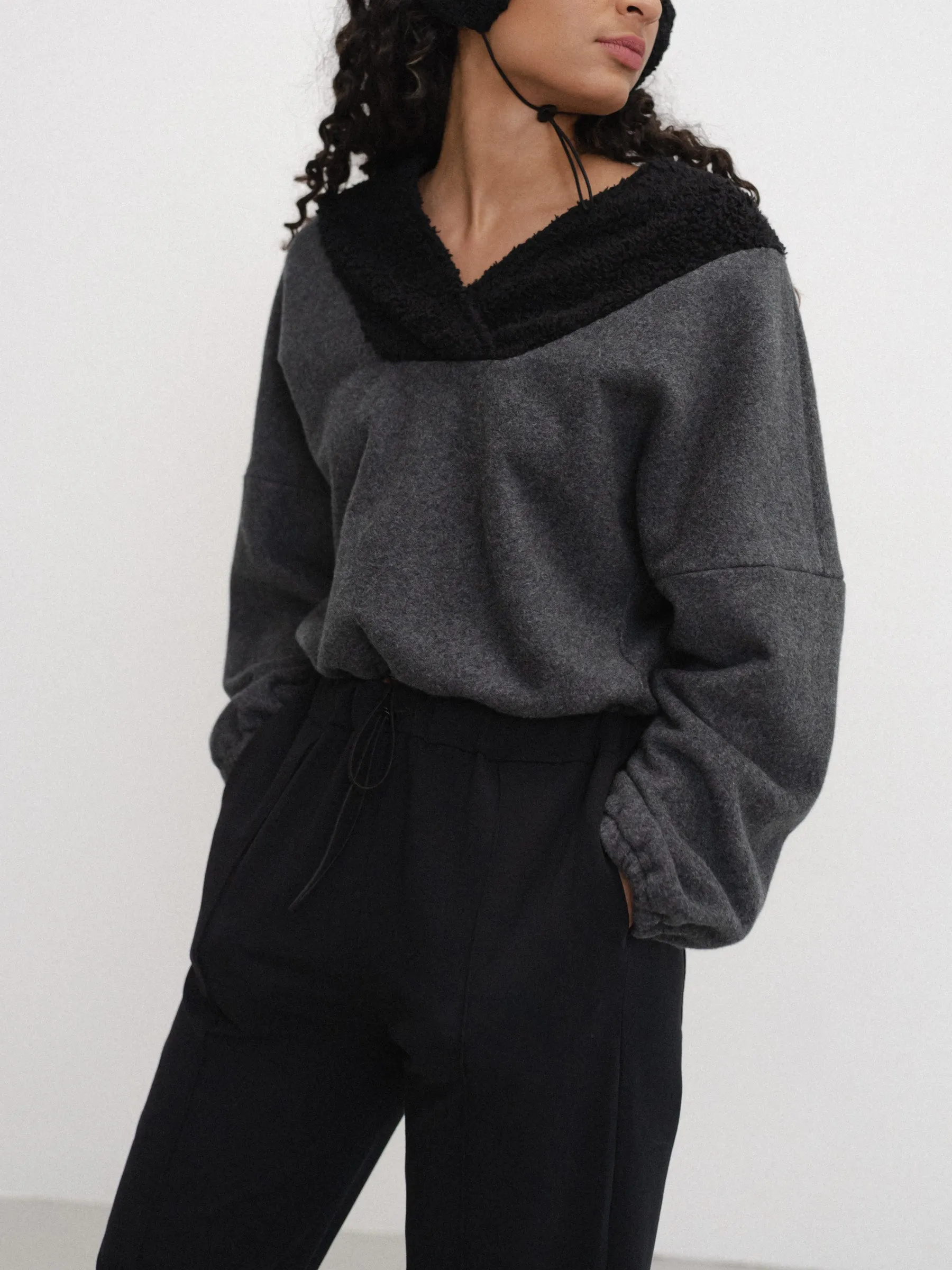 Pepita Sweater Black