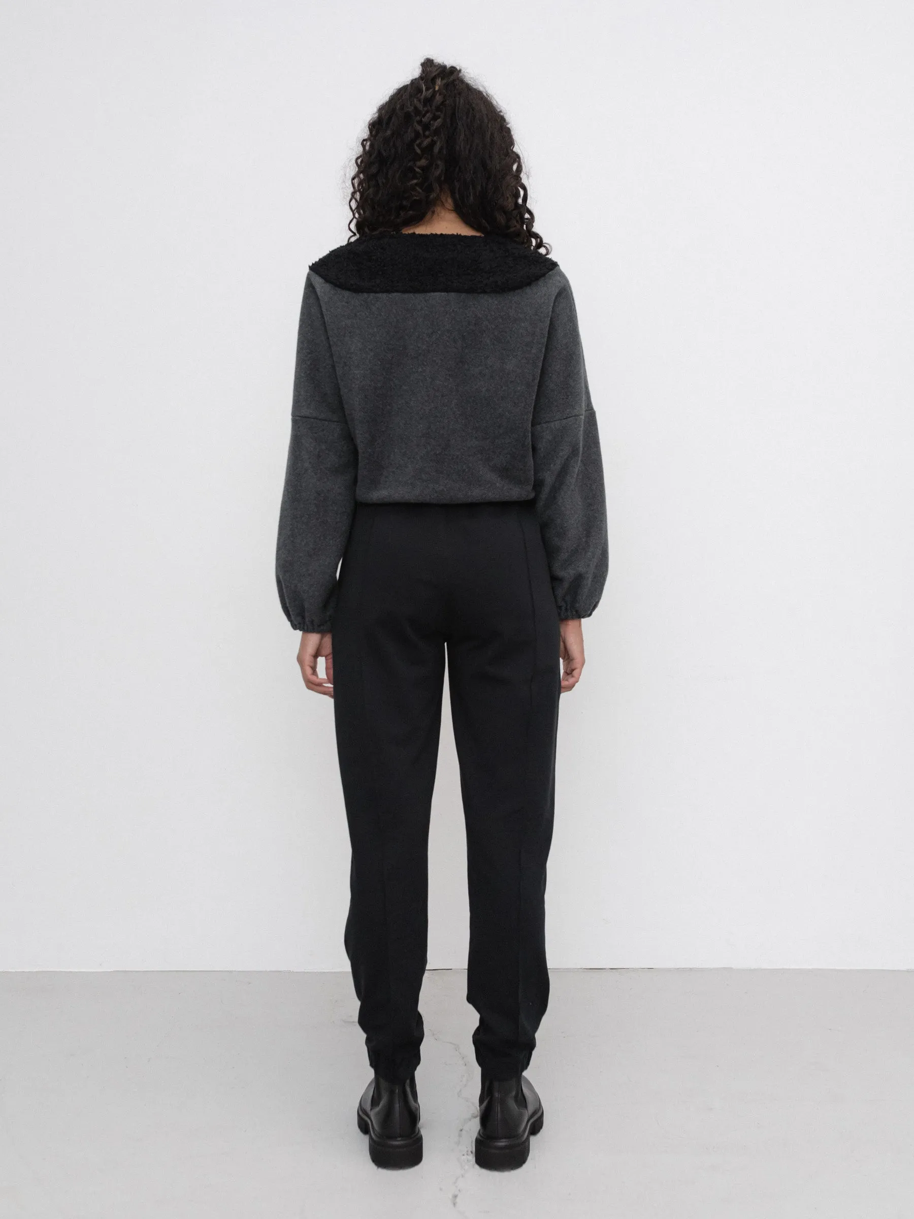 Pepita Sweater Black