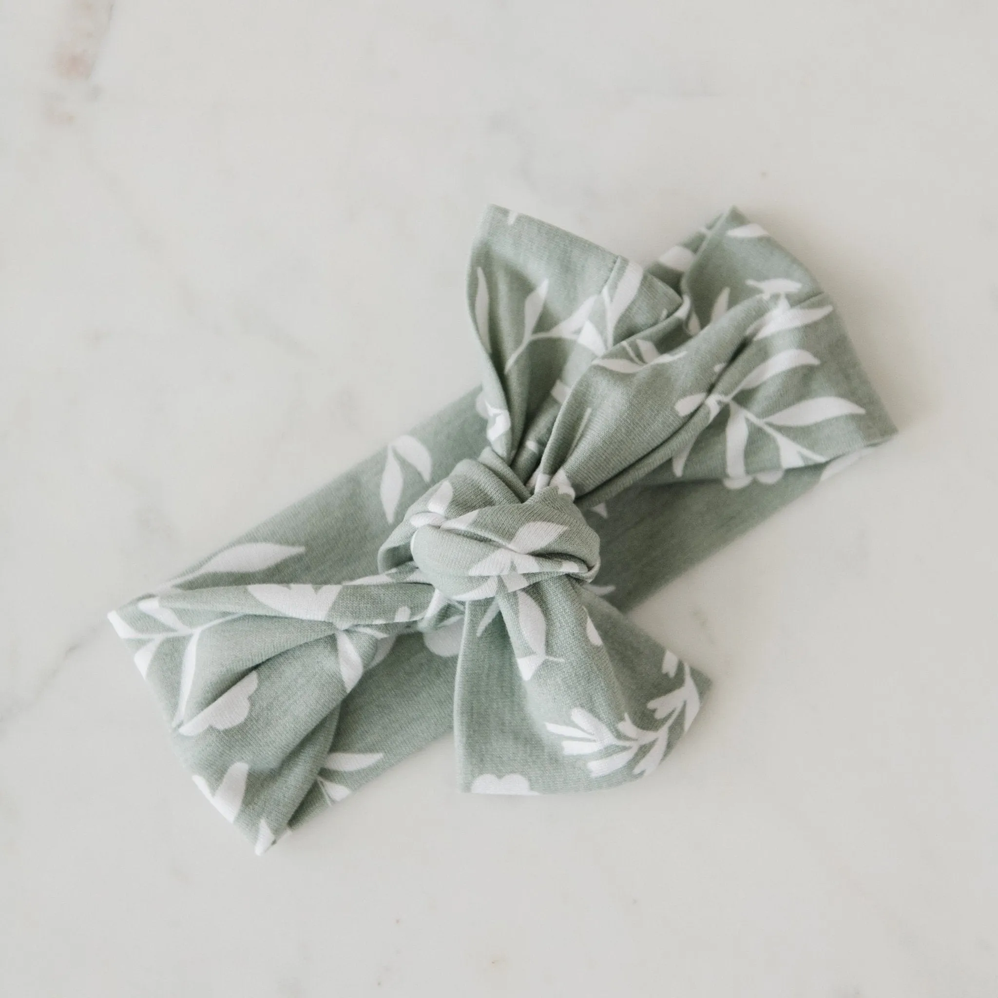 STRETCHY SWADDLES, HATS & BOWS