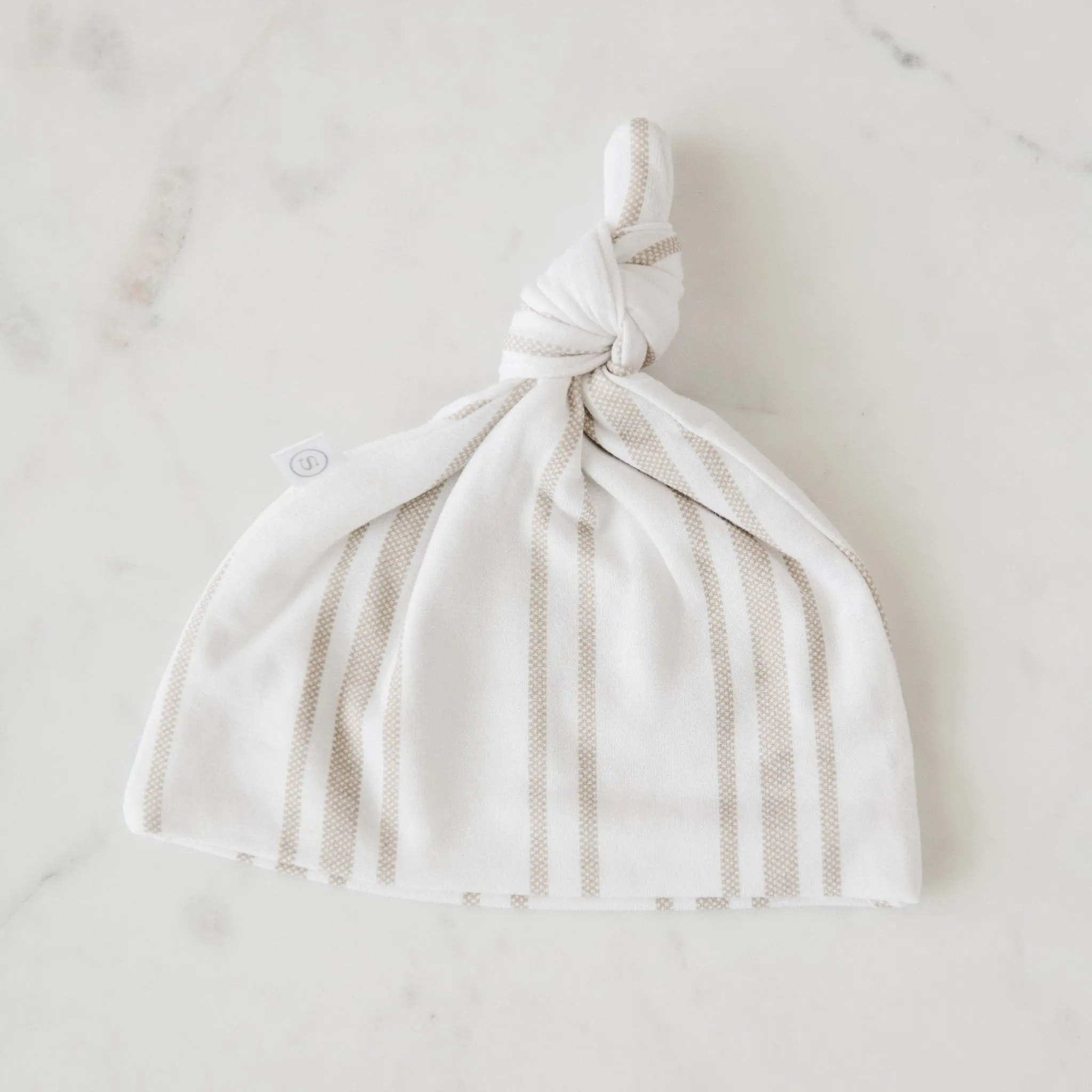 STRETCHY SWADDLES, HATS & BOWS